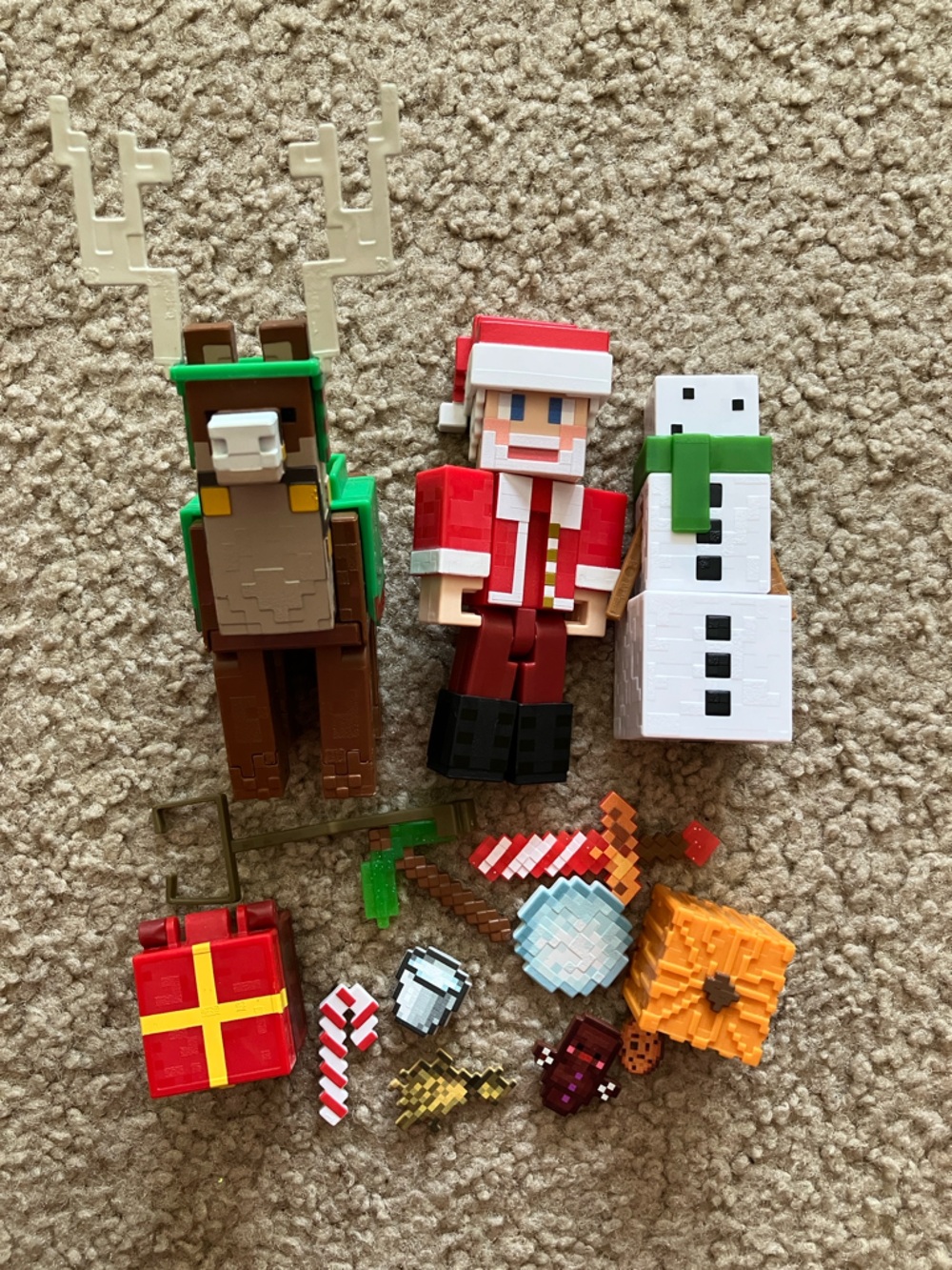 Minecraft Holiday Figure Bundle from Advent Calendar